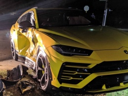 В Австралии подросток на угнанном Subaru врезался в Lamborghini Urus