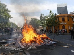 В Чили три человека погибли в ходе беспорядков