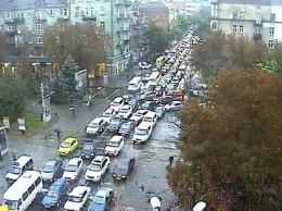 Водители Днепра в ужасе от количества перекрытых улиц