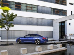 Audi показала новый гибридный седан