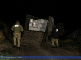 Ночное происшествие под Харьковом: остановили группу подозрительных людей (фото)