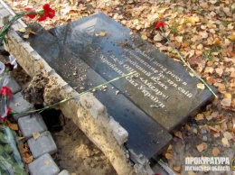 На Луганщине неизвестные разрушили памятный знак погибшим "айдаровцам"