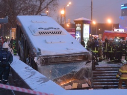 Суд освободил въехавшего в переход у метро водителя автобуса