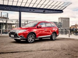 Проходимость против комфорта: Mitsubishi Outlander или Honda CR-V - какого «японца» взять за 400 тысяч?