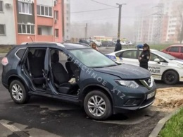 Автоворы разбирают машины украинцев на запчасти