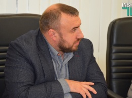 Директора Николаевского облавтодора назвали вором и попытались вытолкать с заседания комиссии Николаевского облсовета (ВИДЕО)