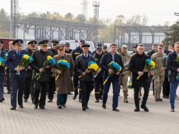 Днепр отмечает 76-ю годовщину освобождения города от фашистских захватчиков, - ФОТО