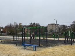В Шевченковском районе реконструируют еще один школьный стадион