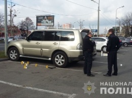 СМИ узнали, кем были погибшие в перестрелке в центре Харькова