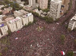 Около миллиона человек вышли на митинг в Сантьяго
