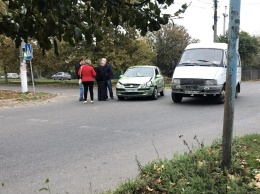 В Бердянске на регулируемом перекрестке произошло ДТП