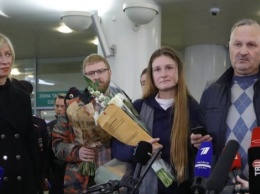 Освобожденная в США российская шпионка Бутина вернулась в Москву