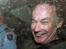 В Австралии умер приговоренный к семи пожизненным заключениям серийный убийца