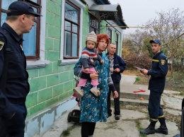 В Николаевской обрасти спасатели, полиция и соцслужба общались с жителями