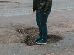 Вот бы чиновников по ней прокатить: дорога Днепр-Никополь заставила украинцев потерять дар речи (фото)