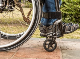 Ничего святого: в Мелитополе вор украл коляску у инвалида