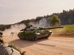 Это не угрозы: наконец стало известно, зачем США стягивают танки к границе Беларуси