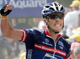 Лэнс Армстронг Зеленского заболел раком, лишился яичка, родил 5 детей, выиграл 7 раз Тур де Франс, попал в грандиозный допинг-скандал, а теперь целуется с красоткой под радугой
