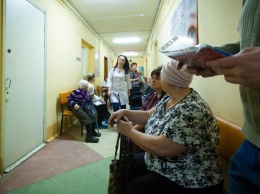 Медреформа в Украине: с пациентов уже начали драть деньги, в поликлиниках развесили прайсы с дикими суммами