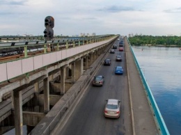 Движение по мосту Метро через Русановский пролив откроют уже завтра