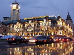 Тигипко покупает ТРЦ "Арена-сити" в Киеве