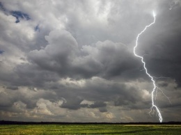 Синоптики объявили штормовое предупреждение в Украине
