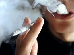 В Австрии ввели жесткий запрет на курение в ресторанах, клубах и других заведениях