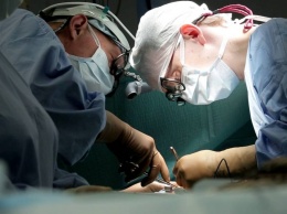 В петербургском Центре Алмазова провели сложнейшую операцию, чтобы спасти пациентку от редкой патологии сердца