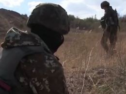 Армия "Л/ДНР" укрепляет позиции: "Военная техника переброшена на передовую"