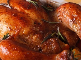 Как запечь курицу с яблоками: простой, но очень вкусный рецепт