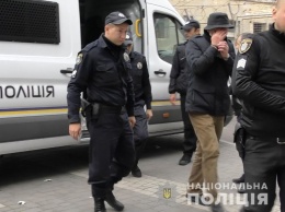 В Николаеве отправили под арест двух членов банды, которая занималась похищениями людей