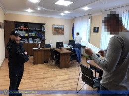 СБУ разоблачила в Ужгороде чиновника в масштабных злоупотреблениях