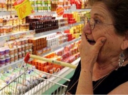 Супермаркет АТБ попал в скандал из-за "липовых" ценников: украинцам раскрыли схему