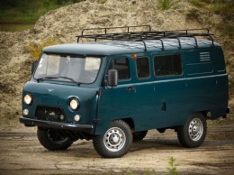 «Наш бюджетный автодом»: Доработанный УАЗ-3009 «Буханка» не даст замерзнуть и пропасть