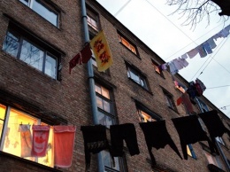 Жителей общежития в Киеве пришли выселять "титушки"