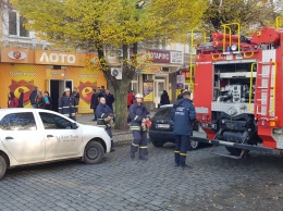 В игорном заведении в центре Бердянска произошел пожар (видео)