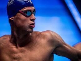 Украинский пловец выиграл золото на Кубке мира с рекордным результатом (видео)