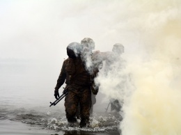 На базе николаевской 79 бригады курсанты прошли полосу препятствий и заслужили маруновые береты (ФОТО)