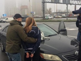На Киевщине женщина наняла киллера для любовницы мужа: фото 18+