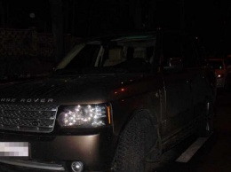 В Киеве иностранец возил в Range Rover пистолет и боевые патроны