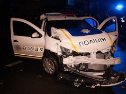 В Киеве полиция влетела в авто с ребенком: есть пострадавшие