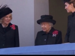 Елизавета II, Кейт Миддлтон и Камилла почтили память павших солдат - Меган Маркл места рядом с ними не хватило (фото, видео)