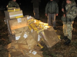 8000 пачек сигарет: пограничники обнаружили контрабанду на российско-украинской границе