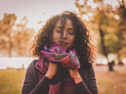 Как стильно носить шарф: модные советы от фэшн-эксперта