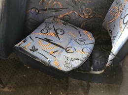 В Мелитополе маршрутки в ужасном состоянии: сидения держаться на «соплях»