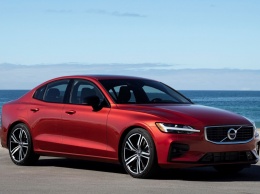 Volvo S60 стал доступнее в России