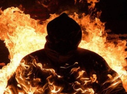 "Вы все сгорите": в Киеве безумец поджег себя в зале автоматов