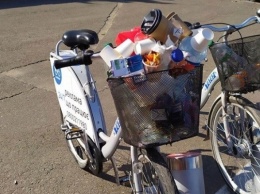Прокатные велосипеды снова превратили в мусоровозы