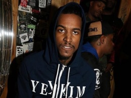 Американскому рэперу Lil Reese прострелили шею