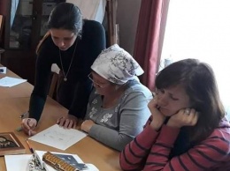 В Мелитополе дала мастер-класс известный иконописец
